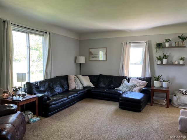 1464 S Force Road, Attica, MI 48412