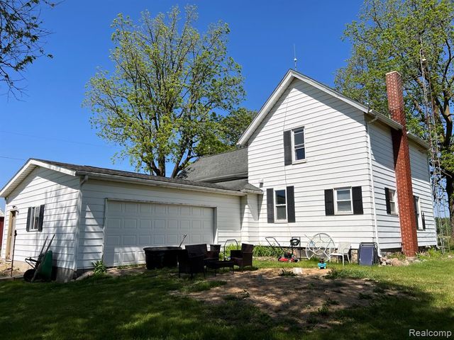 1464 S Force Road, Attica, MI 48412