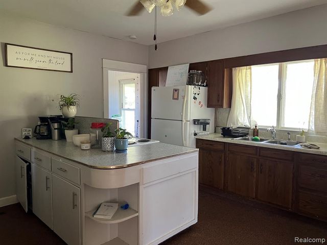 1464 S Force Road, Attica, MI 48412
