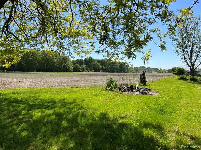 1464 S Force Road, Attica, MI 48412