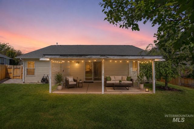 2448 Cedarchip Road, Twin Falls, ID 83301