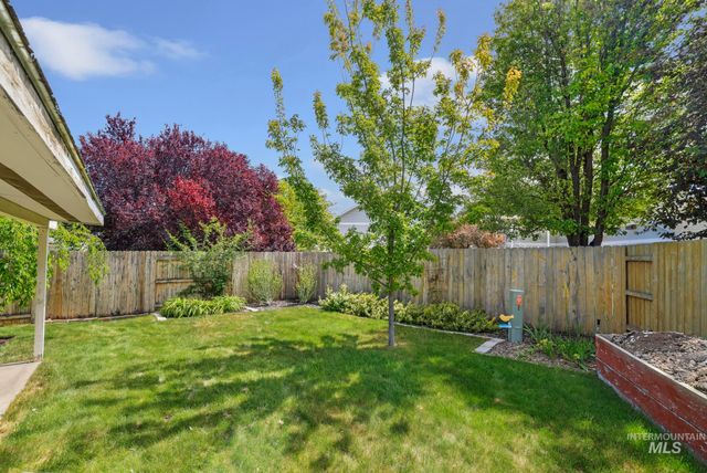 2448 Cedarchip Road, Twin Falls, ID 83301