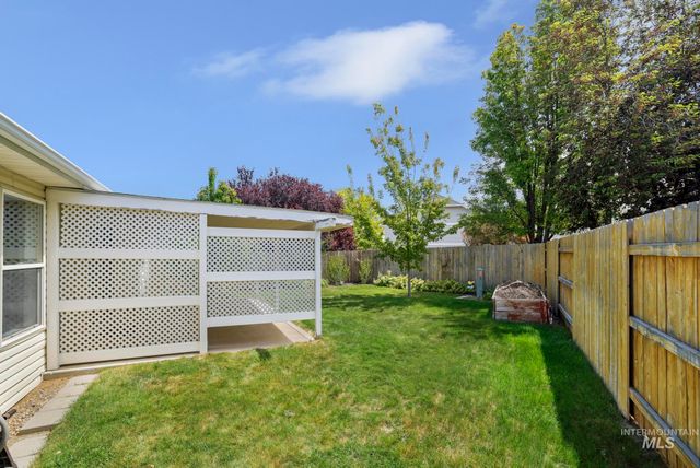 2448 Cedarchip Road, Twin Falls, ID 83301