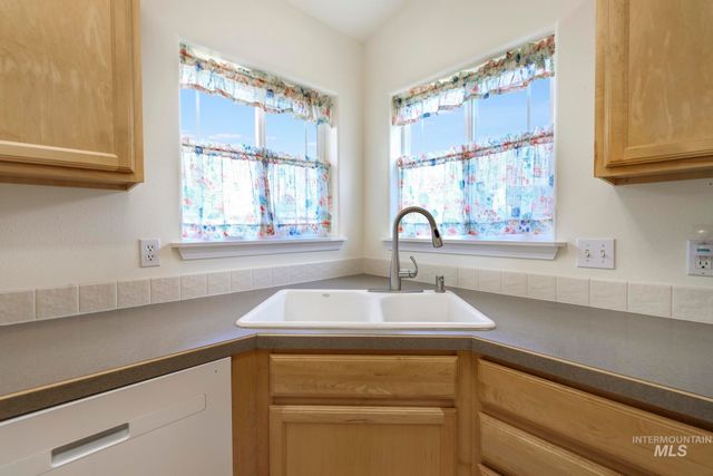 2448 Cedarchip Road, Twin Falls, ID 83301