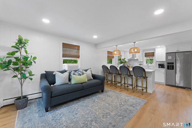 424 High Street, Groton, CT 06355