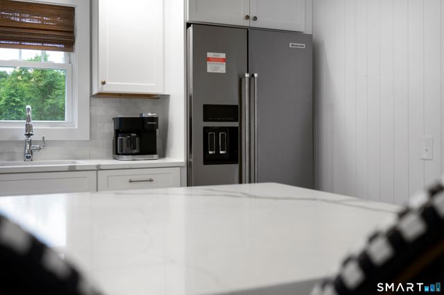 424 High Street, Groton, CT 06355