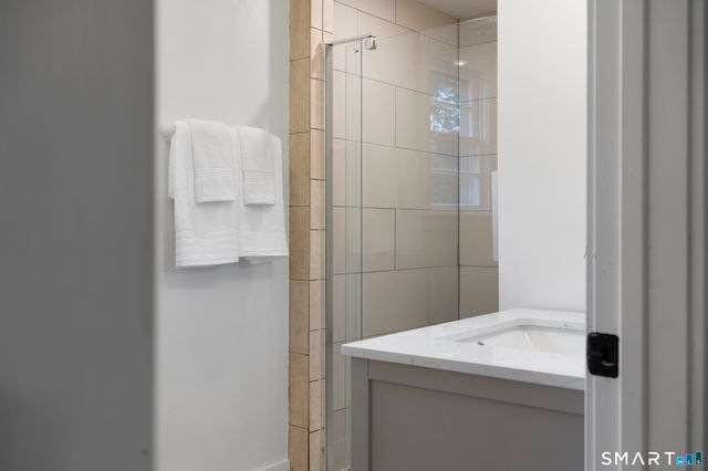 424 High Street, Groton, CT 06355