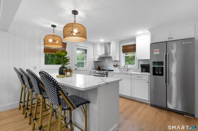 424 High Street, Groton, CT 06355