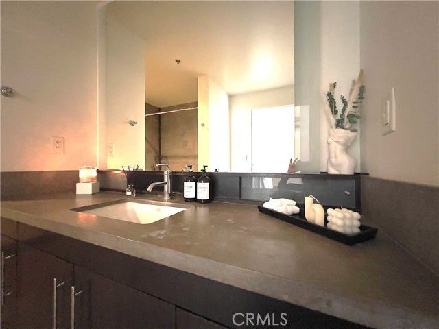 1100 S Hope Street 606, Los Angeles, CA 90015