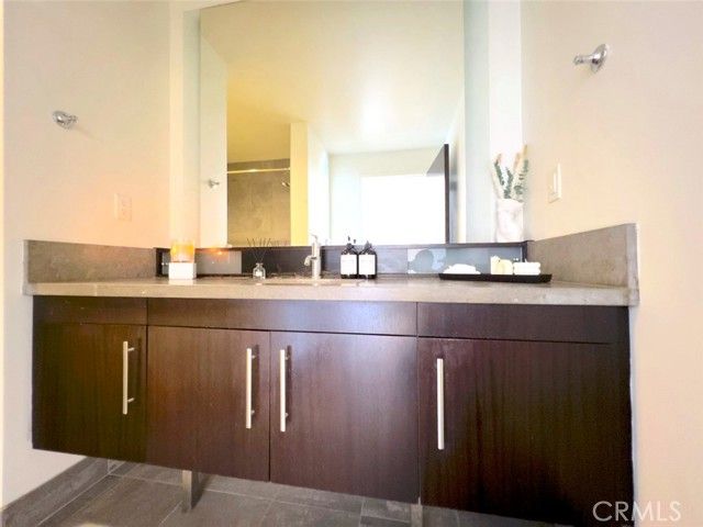 1100 S Hope Street 606, Los Angeles, CA 90015