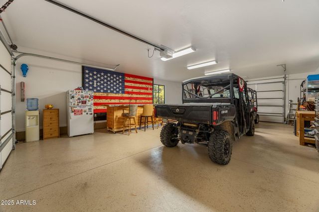 2781 AIRPARK Drive, Overgaard, AZ 85933