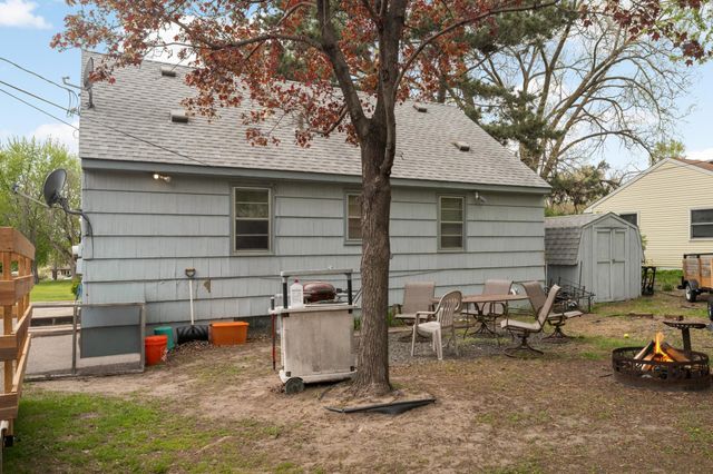 5323 6th Street NE, Fridley, MN 55421