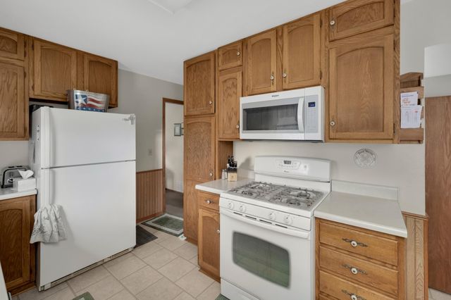 5323 6th Street NE, Fridley, MN 55421
