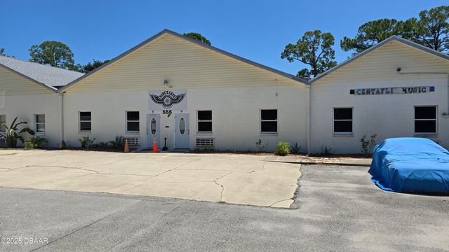 555 8th St, Holly Hill, FL 32117