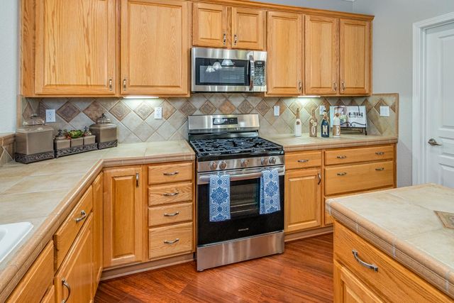 2492 Rubicon Ln, Lincoln, CA 95648