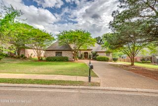 241 Sycamore Lane, Madison, MS 39110