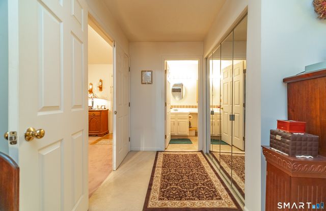 14 Forest Glen Circle 10, Middletown, CT 06457