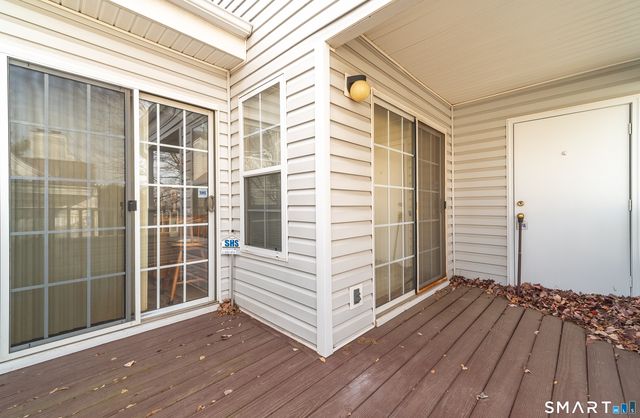 14 Forest Glen Circle 10, Middletown, CT 06457