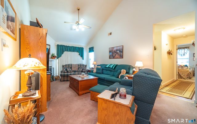 14 Forest Glen Circle 10, Middletown, CT 06457