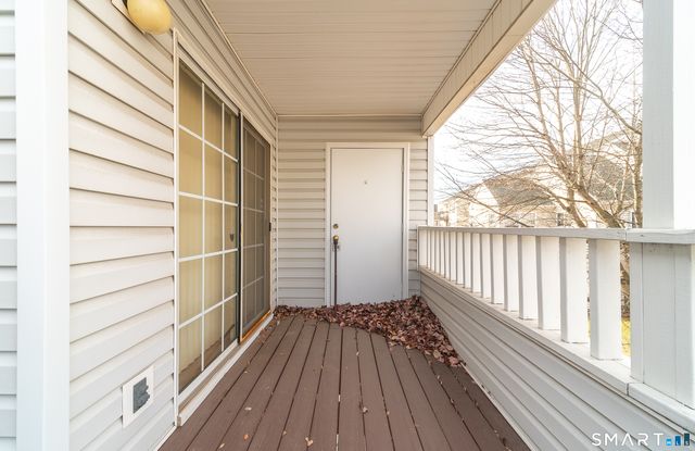 14 Forest Glen Circle 10, Middletown, CT 06457