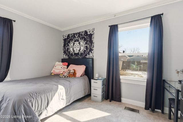 1410 Weyler Ave, Louisville, KY 40215