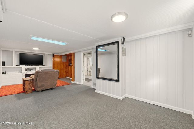 1410 Weyler Ave, Louisville, KY 40215