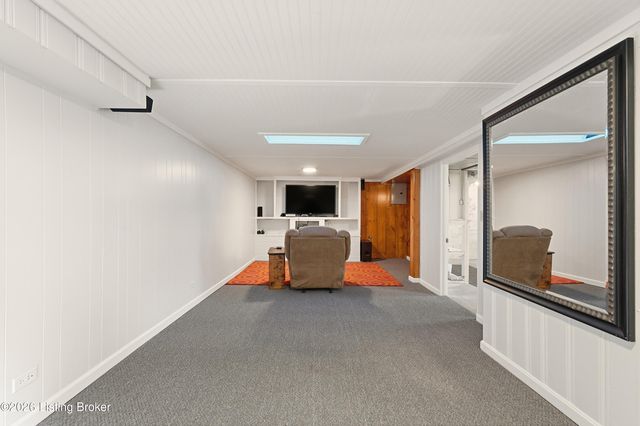 1410 Weyler Ave, Louisville, KY 40215