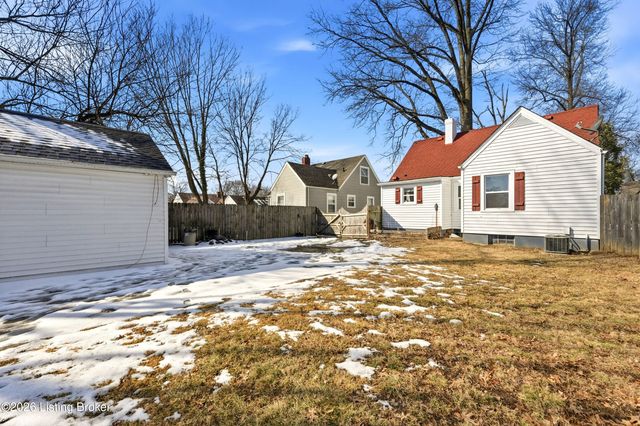 1410 Weyler Ave, Louisville, KY 40215