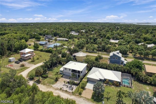 7263 Hibiscus AVE, Bokeelia, FL 33922