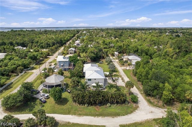 7263 Hibiscus AVE, Bokeelia, FL 33922