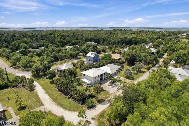 7263 Hibiscus AVE, Bokeelia, FL 33922