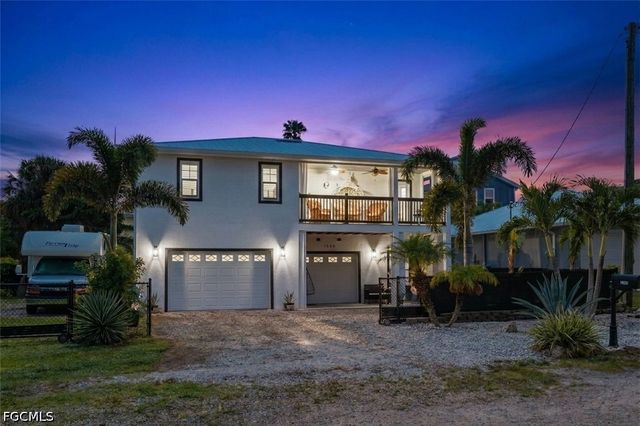 7263 Hibiscus AVE, Bokeelia, FL 33922