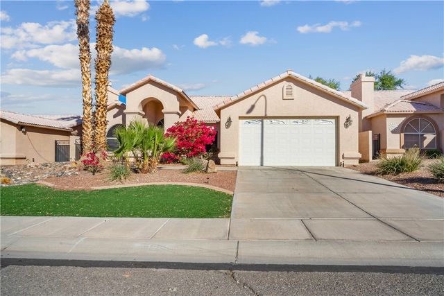 1905 E Havasu Lake Drive, Fort Mohave, AZ 86426