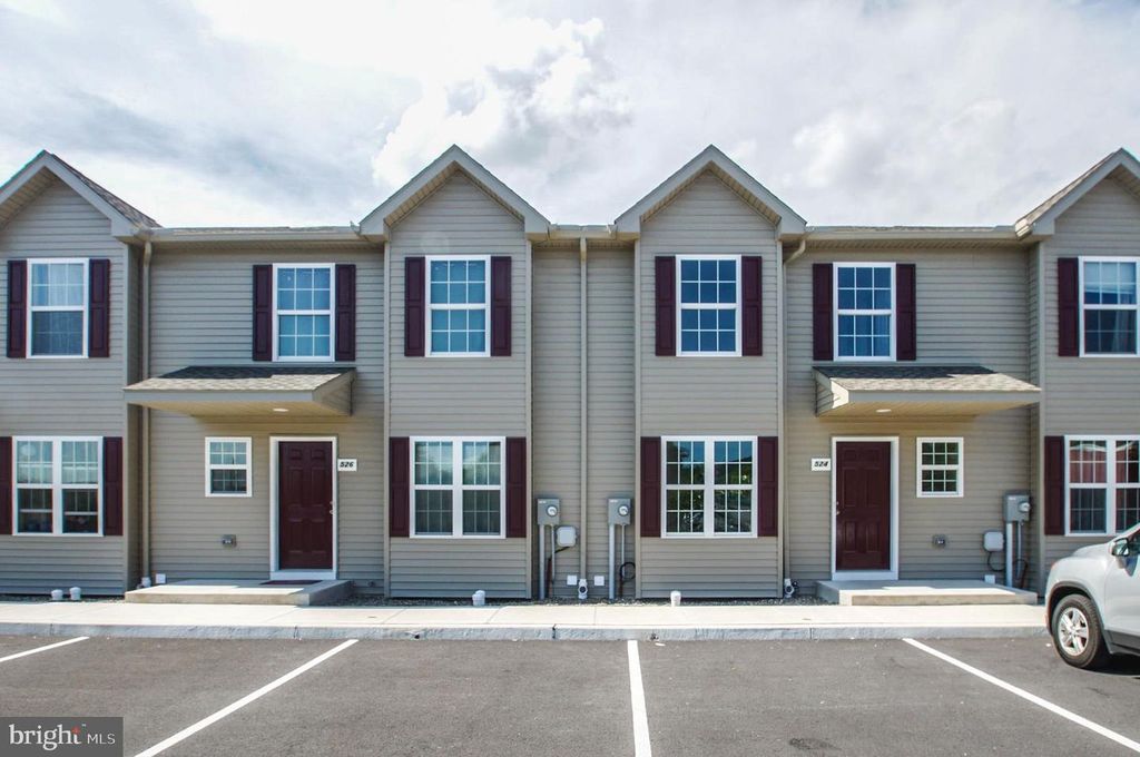520 ARIETTA CT, Reading, PA 19605