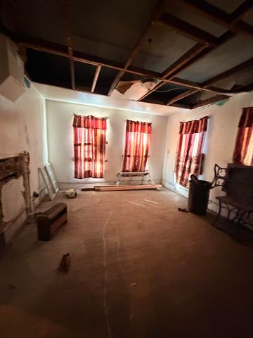 341 E MCLEMORE AVE, Memphis, TN 38106