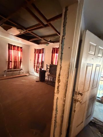 341 E MCLEMORE AVE, Memphis, TN 38106