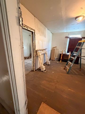 341 E MCLEMORE AVE, Memphis, TN 38106