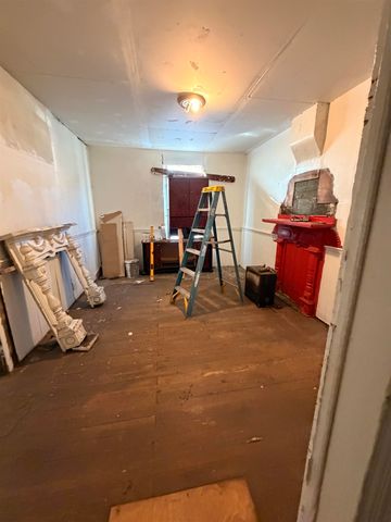 341 E MCLEMORE AVE, Memphis, TN 38106