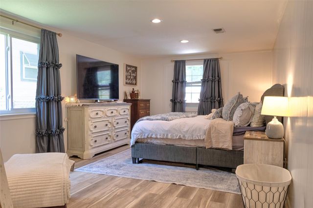 304 Mildred ST, Burnet, TX 78611