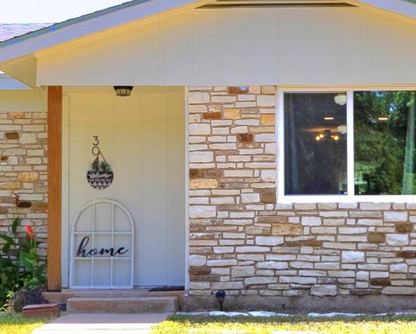 304 Mildred ST, Burnet, TX 78611