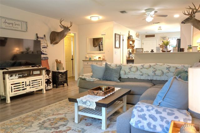 304 Mildred ST, Burnet, TX 78611