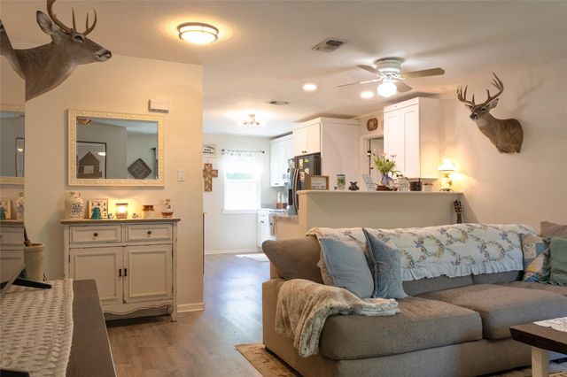 304 Mildred ST, Burnet, TX 78611