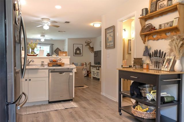 304 Mildred ST, Burnet, TX 78611