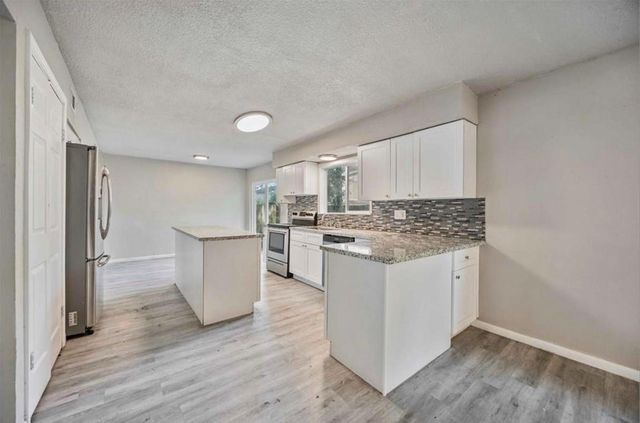 17843 S Cypress Villas Drive, Spring, TX 77379