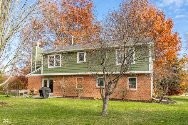 10 Danbury Court, Zionsville, IN 46077