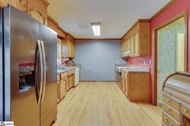 320 Griffin Road, Greenville, SC 29607