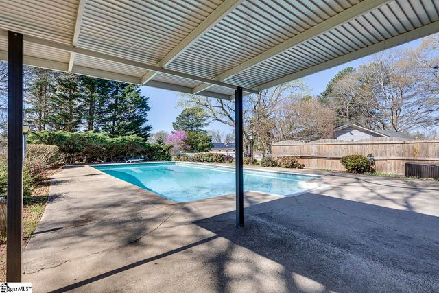 320 Griffin Road, Greenville, SC 29607