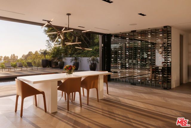 500 Chalette Drive, Beverly Hills, CA 90210