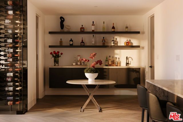 500 Chalette Drive, Beverly Hills, CA 90210