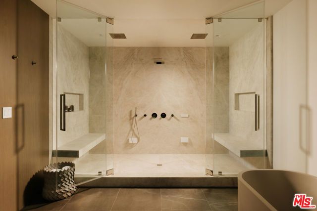 500 Chalette Drive, Beverly Hills, CA 90210